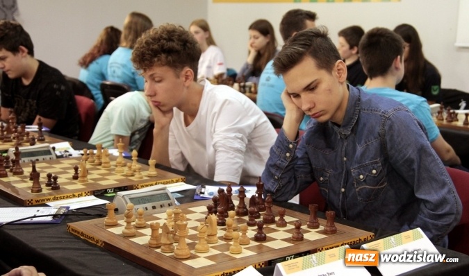 Zdjęcie w galerii na portalu naszwodzislaw.com: Awans szachistów z Rydułtów do Ekstraligi Juniorów wiadomości z regionu