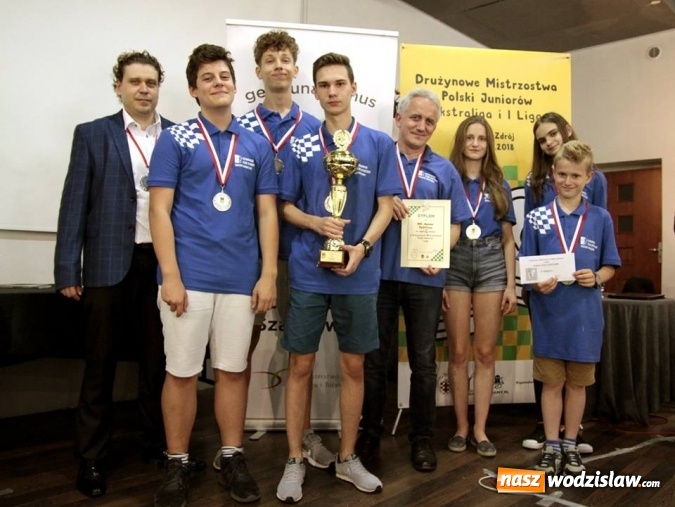 Zdjęcie w galerii na portalu naszwodzislaw.com: Awans szachistów z Rydułtów do Ekstraligi Juniorów wiadomości z regionu
