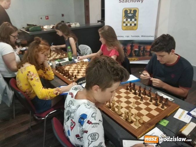 Zdjęcie w galerii na portalu naszwodzislaw.com: Awans szachistów z Rydułtów do Ekstraligi Juniorów wiadomości z regionu