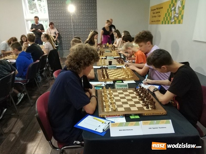 Zdjęcie w galerii na portalu naszwodzislaw.com: Awans szachistów z Rydułtów do Ekstraligi Juniorów wiadomości z regionu