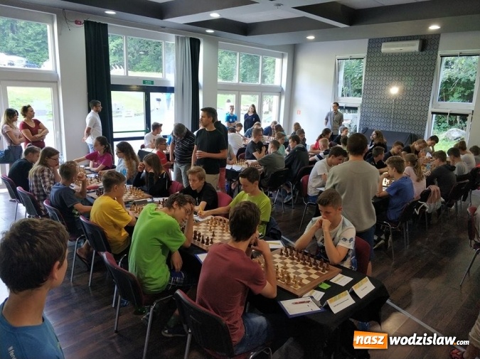 Zdjęcie w galerii na portalu naszwodzislaw.com: Awans szachistów z Rydułtów do Ekstraligi Juniorów wiadomości z regionu