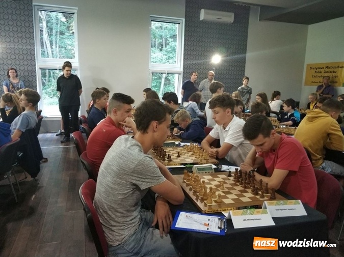Zdjęcie w galerii na portalu naszwodzislaw.com: Awans szachistów z Rydułtów do Ekstraligi Juniorów wiadomości z regionu