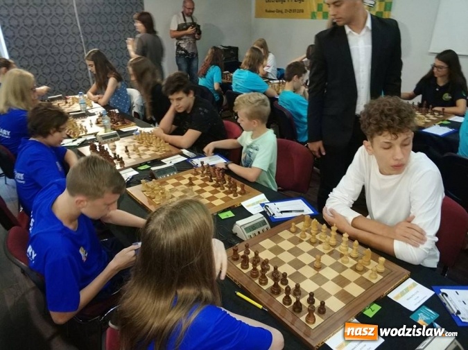Zdjęcie w galerii na portalu naszwodzislaw.com: Awans szachistów z Rydułtów do Ekstraligi Juniorów wiadomości z regionu