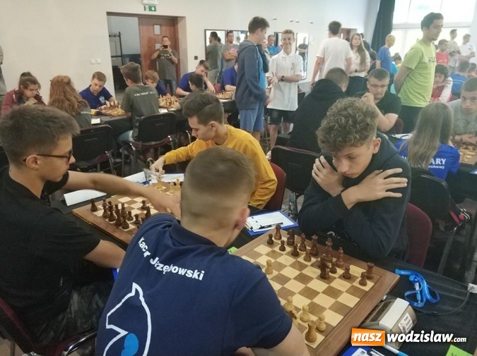 Zdjęcie w galerii na portalu naszwodzislaw.com: Awans szachistów z Rydułtów do Ekstraligi Juniorów wiadomości z regionu