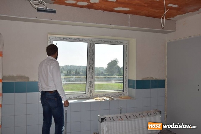 Zdjęcie w galerii na portalu naszwodzislaw.com: Trwa przebudowa hali w Rydułtowach. Koszt inwestycji przekracza 4 miliony złotych wiadomości z regionu