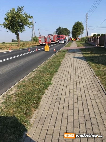 Zdjęcie w galerii na portalu naszwodzislaw.com: Poważne obrażenia motocyklisty w wypadku w Syryni. Lądował helikopter LPR. FOTO i WIDEO wiadomości z regionu