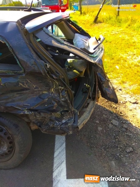 Zdjęcie w galerii na portalu naszwodzislaw.com: Motocyklista w ciężkim stanie. Kierująca osobówką wymusiła pierwszeństwo wiadomości z regionu