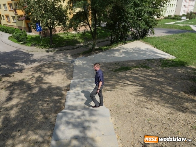 Zdjęcie w galerii na portalu naszwodzislaw.com: Trwają prace na Wilchwach. Pokopalniany teren zamieni się w miejsce rekreacji wiadomości z regionu