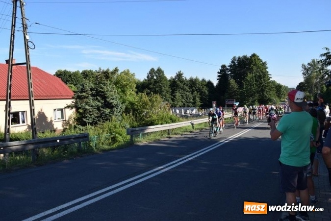 Zdjęcie w galerii na portalu naszwodzislaw.com: Tour de Pologne: Zobacz, jak w Mszanie i Połomi witano kolarzy  wiadomości z regionu