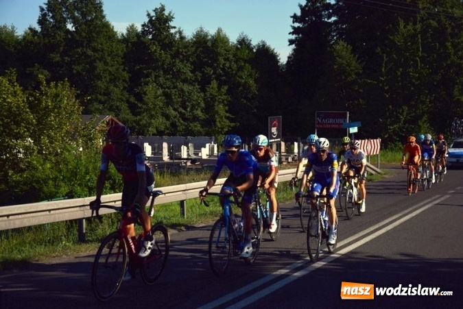 Zdjęcie w galerii na portalu naszwodzislaw.com: Tour de Pologne: Zobacz, jak w Mszanie i Połomi witano kolarzy  wiadomości z regionu