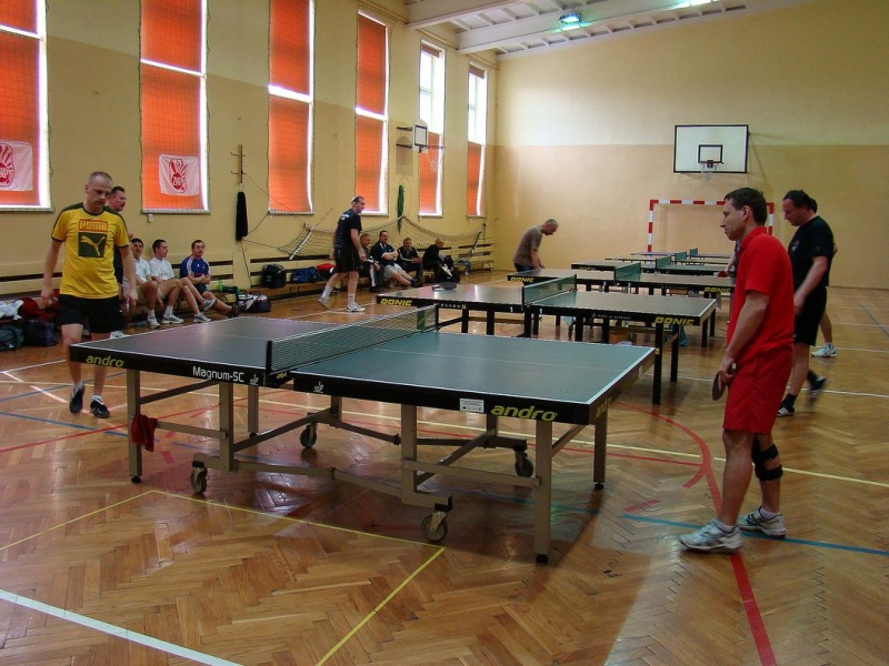 Zdjęcie w galerii na portalu naszwodzislaw.com: Pracownicy oświaty stanęli w szranki wiadomości z regionu