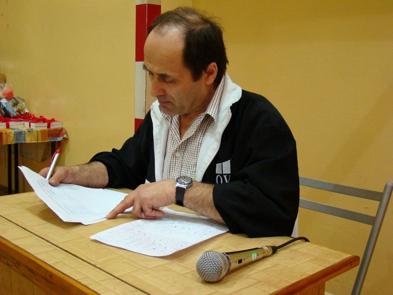 Zdjęcie w galerii na portalu naszwodzislaw.com: Pracownicy oświaty stanęli w szranki wiadomości z regionu