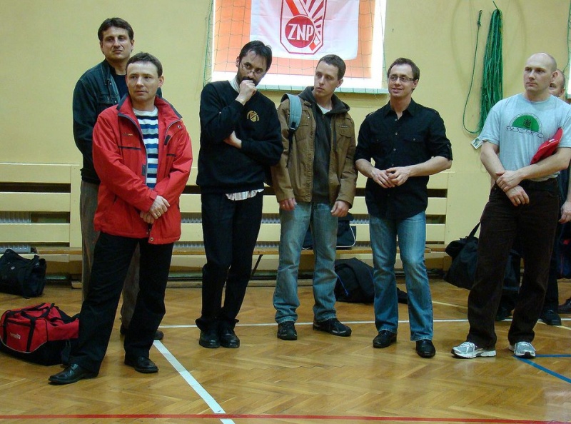 Zdjęcie w galerii na portalu naszwodzislaw.com: Pracownicy oświaty stanęli w szranki wiadomości z regionu