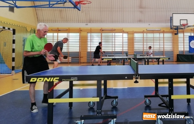 Zdjęcie w galerii na portalu naszwodzislaw.com: Wodzisławianie lubią pogrywać w ping-ponga  wiadomości z regionu
