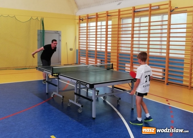 Zdjęcie w galerii na portalu naszwodzislaw.com: Wodzisławianie lubią pogrywać w ping-ponga  wiadomości z regionu