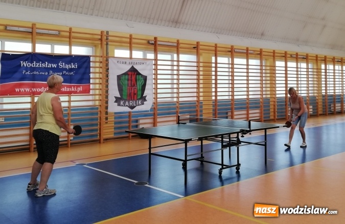 Zdjęcie w galerii na portalu naszwodzislaw.com: Wodzisławianie lubią pogrywać w ping-ponga  wiadomości z regionu