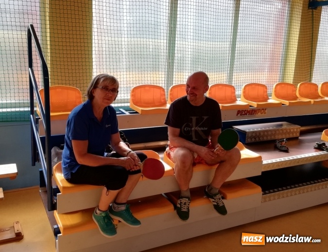 Zdjęcie w galerii na portalu naszwodzislaw.com: Wodzisławianie lubią pogrywać w ping-ponga  wiadomości z regionu