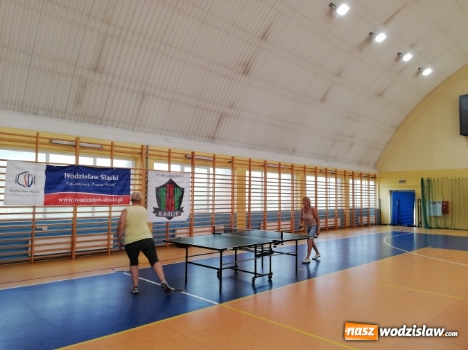 Zdjęcie w galerii na portalu naszwodzislaw.com: Wodzisławianie lubią pogrywać w ping-ponga  wiadomości z regionu