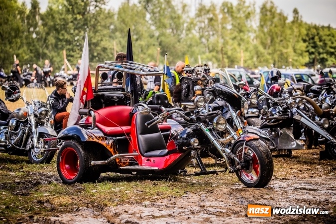 Zdjęcie w galerii na portalu naszwodzislaw.com: Parada ulicami miasta w ramach zlotu motocyklowego w Pszowie wiadomości z regionu