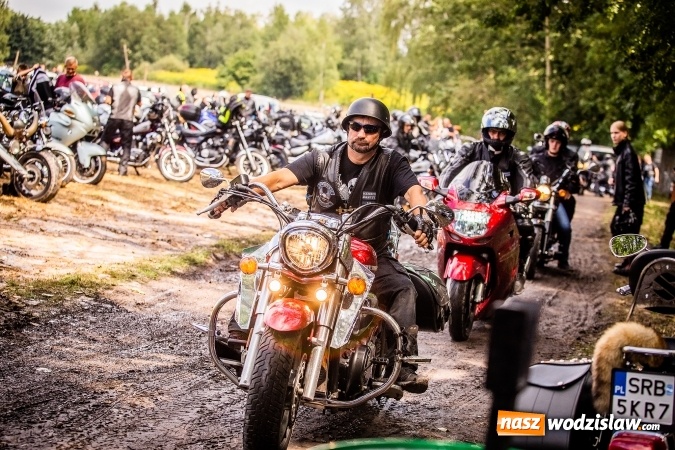 Zdjęcie w galerii na portalu naszwodzislaw.com: Parada ulicami miasta w ramach zlotu motocyklowego w Pszowie wiadomości z regionu