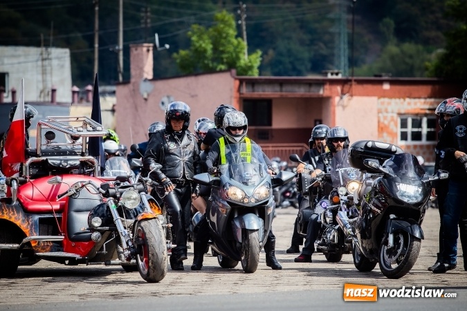 Zdjęcie w galerii na portalu naszwodzislaw.com: Parada ulicami miasta w ramach zlotu motocyklowego w Pszowie wiadomości z regionu