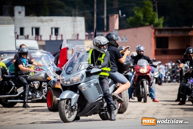 Zdjęcie w galerii na portalu naszwodzislaw.com: Parada ulicami miasta w ramach zlotu motocyklowego w Pszowie wiadomości z regionu