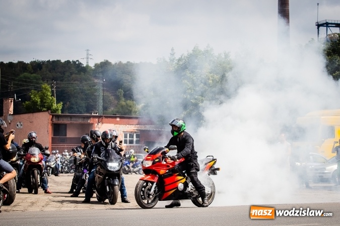 Zdjęcie w galerii na portalu naszwodzislaw.com: Parada ulicami miasta w ramach zlotu motocyklowego w Pszowie wiadomości z regionu