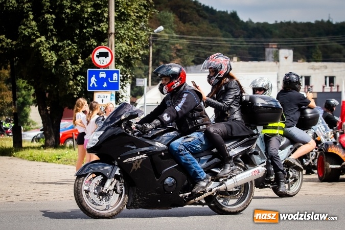 Zdjęcie w galerii na portalu naszwodzislaw.com: Parada ulicami miasta w ramach zlotu motocyklowego w Pszowie wiadomości z regionu