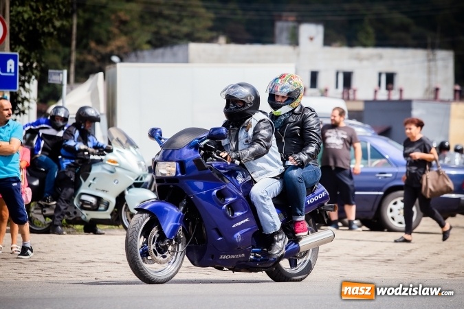 Zdjęcie w galerii na portalu naszwodzislaw.com: Parada ulicami miasta w ramach zlotu motocyklowego w Pszowie wiadomości z regionu