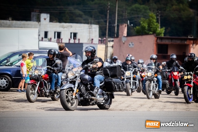 Zdjęcie w galerii na portalu naszwodzislaw.com: Parada ulicami miasta w ramach zlotu motocyklowego w Pszowie wiadomości z regionu