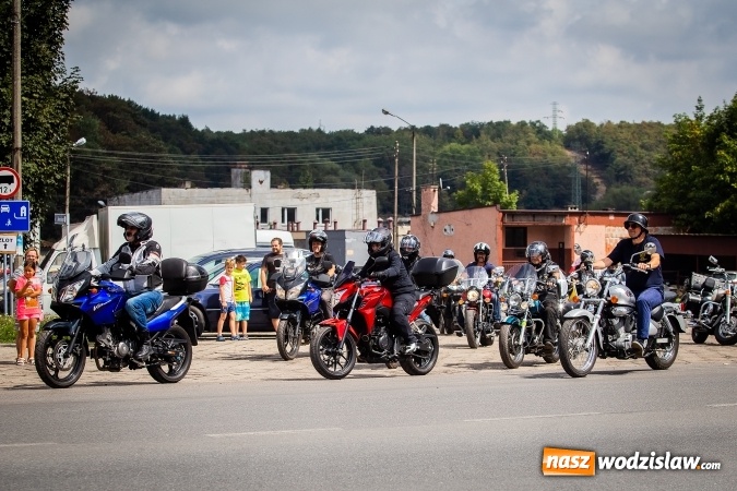 Zdjęcie w galerii na portalu naszwodzislaw.com: Parada ulicami miasta w ramach zlotu motocyklowego w Pszowie wiadomości z regionu