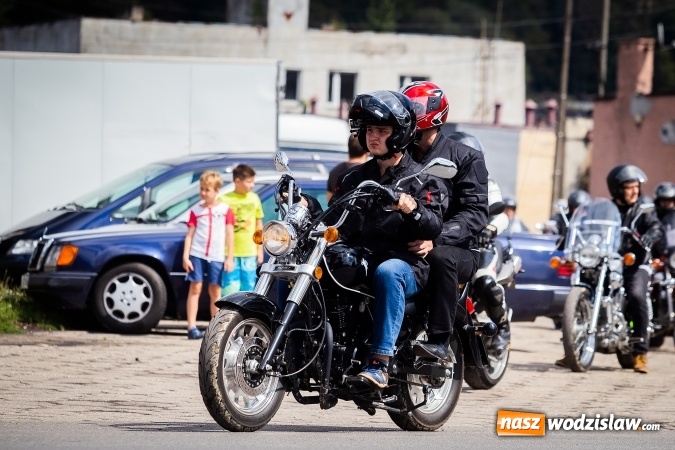 Zdjęcie w galerii na portalu naszwodzislaw.com: Parada ulicami miasta w ramach zlotu motocyklowego w Pszowie wiadomości z regionu