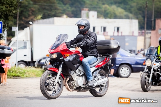 Zdjęcie w galerii na portalu naszwodzislaw.com: Parada ulicami miasta w ramach zlotu motocyklowego w Pszowie wiadomości z regionu
