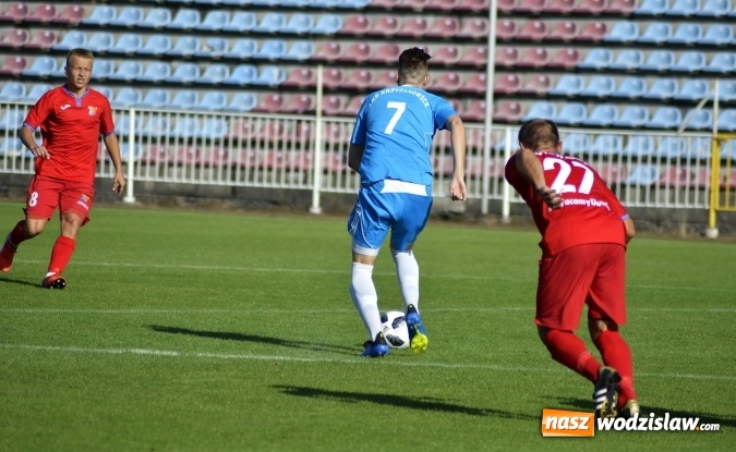 Zdjęcie w galerii na portalu naszwodzislaw.com: Ruszył piłkarski sezon 2018/2019. Patryk Dudziński katem Krzyżanowic wiadomości z regionu