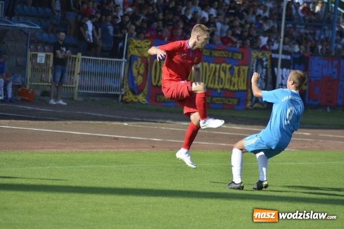 Zdjęcie w galerii na portalu naszwodzislaw.com: Ruszył piłkarski sezon 2018/2019. Patryk Dudziński katem Krzyżanowic wiadomości z regionu
