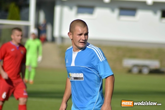 Zdjęcie w galerii na portalu naszwodzislaw.com: Ruszył piłkarski sezon 2018/2019. Patryk Dudziński katem Krzyżanowic wiadomości z regionu
