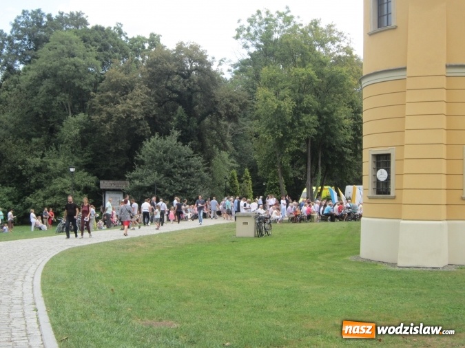 Zdjęcie w galerii na portalu naszwodzislaw.com: Wniebowzięta - taka Maryja jest nam bliska. Metropolia górnośląska pielgrzymowała do Rud wiadomości z regionu