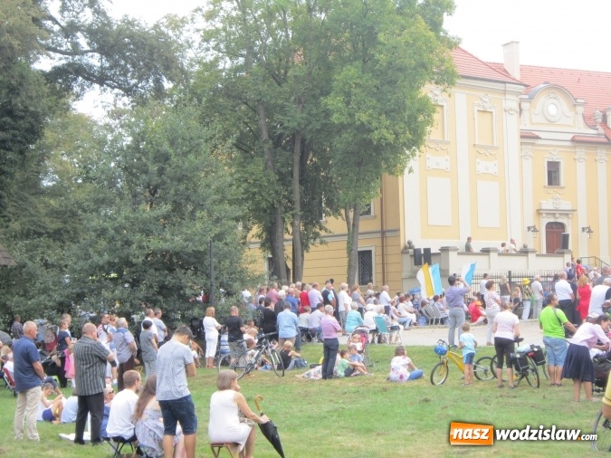 Zdjęcie w galerii na portalu naszwodzislaw.com: Wniebowzięta - taka Maryja jest nam bliska. Metropolia górnośląska pielgrzymowała do Rud wiadomości z regionu