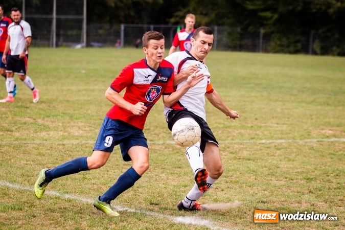 Zdjęcie w galerii na portalu naszwodzislaw.com: B klasa. Bełsznicki Rozwój lepszy od Ocic wiadomości z regionu