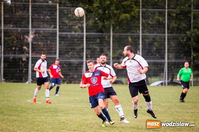 Zdjęcie w galerii na portalu naszwodzislaw.com: B klasa. Bełsznicki Rozwój lepszy od Ocic wiadomości z regionu