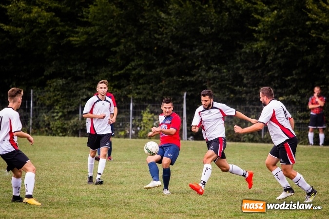 Zdjęcie w galerii na portalu naszwodzislaw.com: B klasa. Bełsznicki Rozwój lepszy od Ocic wiadomości z regionu