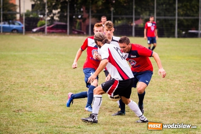 Zdjęcie w galerii na portalu naszwodzislaw.com: B klasa. Bełsznicki Rozwój lepszy od Ocic wiadomości z regionu