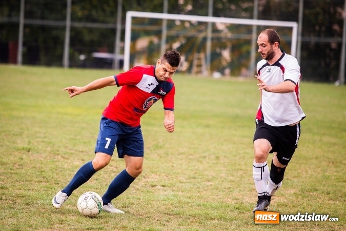 Zdjęcie w galerii na portalu naszwodzislaw.com: B klasa. Bełsznicki Rozwój lepszy od Ocic wiadomości z regionu