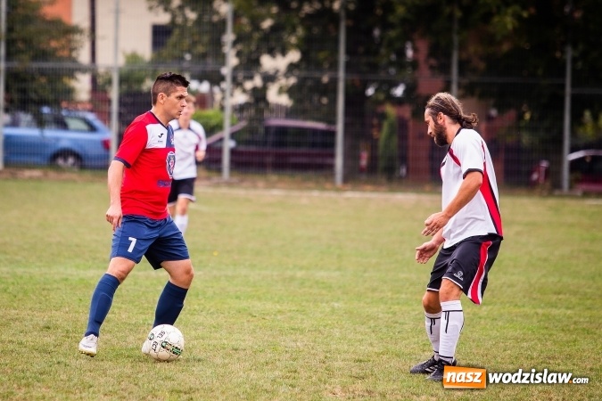 Zdjęcie w galerii na portalu naszwodzislaw.com: B klasa. Bełsznicki Rozwój lepszy od Ocic wiadomości z regionu