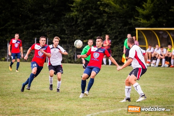 Zdjęcie w galerii na portalu naszwodzislaw.com: B klasa. Bełsznicki Rozwój lepszy od Ocic wiadomości z regionu