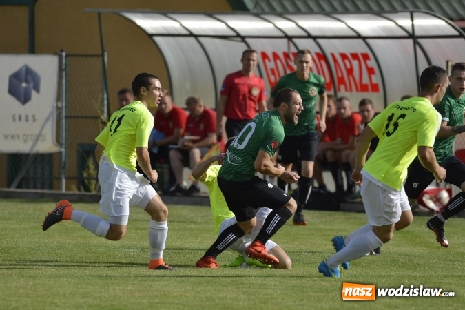 Zdjęcie w galerii na portalu naszwodzislaw.com: Hanzel ze Stanikiem nie dali szans Czyżowicom wiadomości z regionu