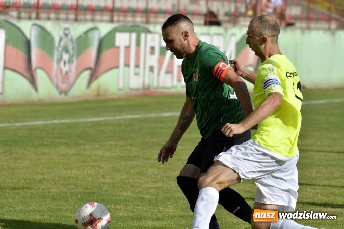 Zdjęcie w galerii na portalu naszwodzislaw.com: Hanzel ze Stanikiem nie dali szans Czyżowicom wiadomości z regionu
