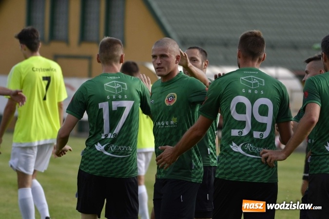 Zdjęcie w galerii na portalu naszwodzislaw.com: Hanzel ze Stanikiem nie dali szans Czyżowicom wiadomości z regionu