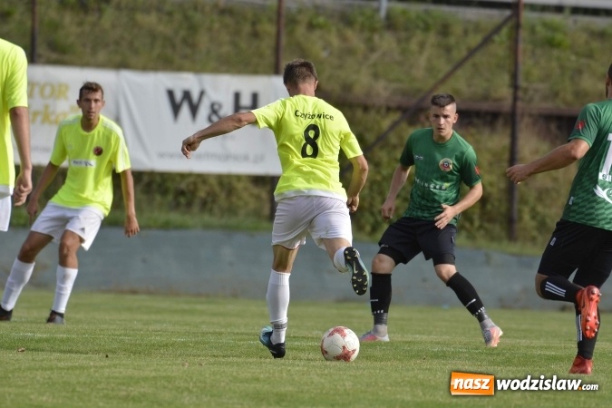 Zdjęcie w galerii na portalu naszwodzislaw.com: Hanzel ze Stanikiem nie dali szans Czyżowicom wiadomości z regionu