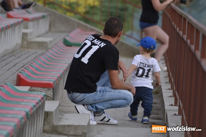 Zdjęcie w galerii na portalu naszwodzislaw.com: Hanzel ze Stanikiem nie dali szans Czyżowicom wiadomości z regionu